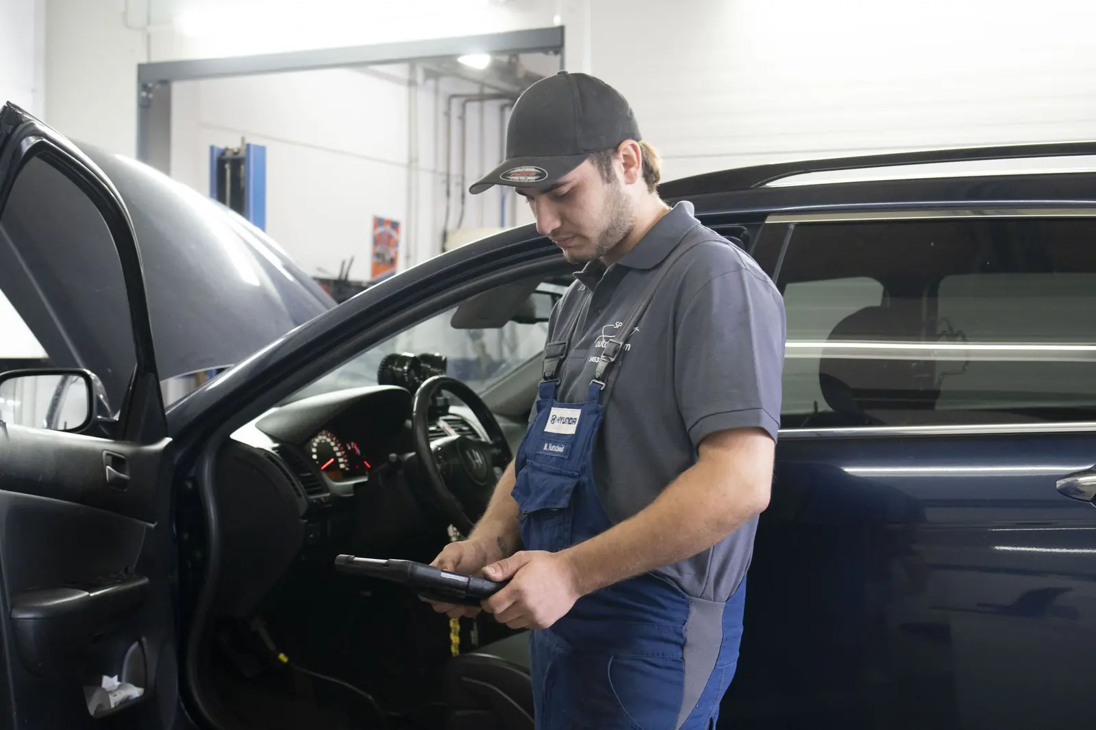 Inspektion und Wartung in der Meisterwerkstatt der SPN Auto-Team GmbH in Laufeld